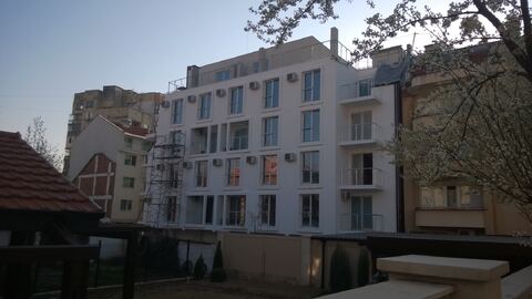 Високоетажна сграда, построена със системата IBT – снимка 1